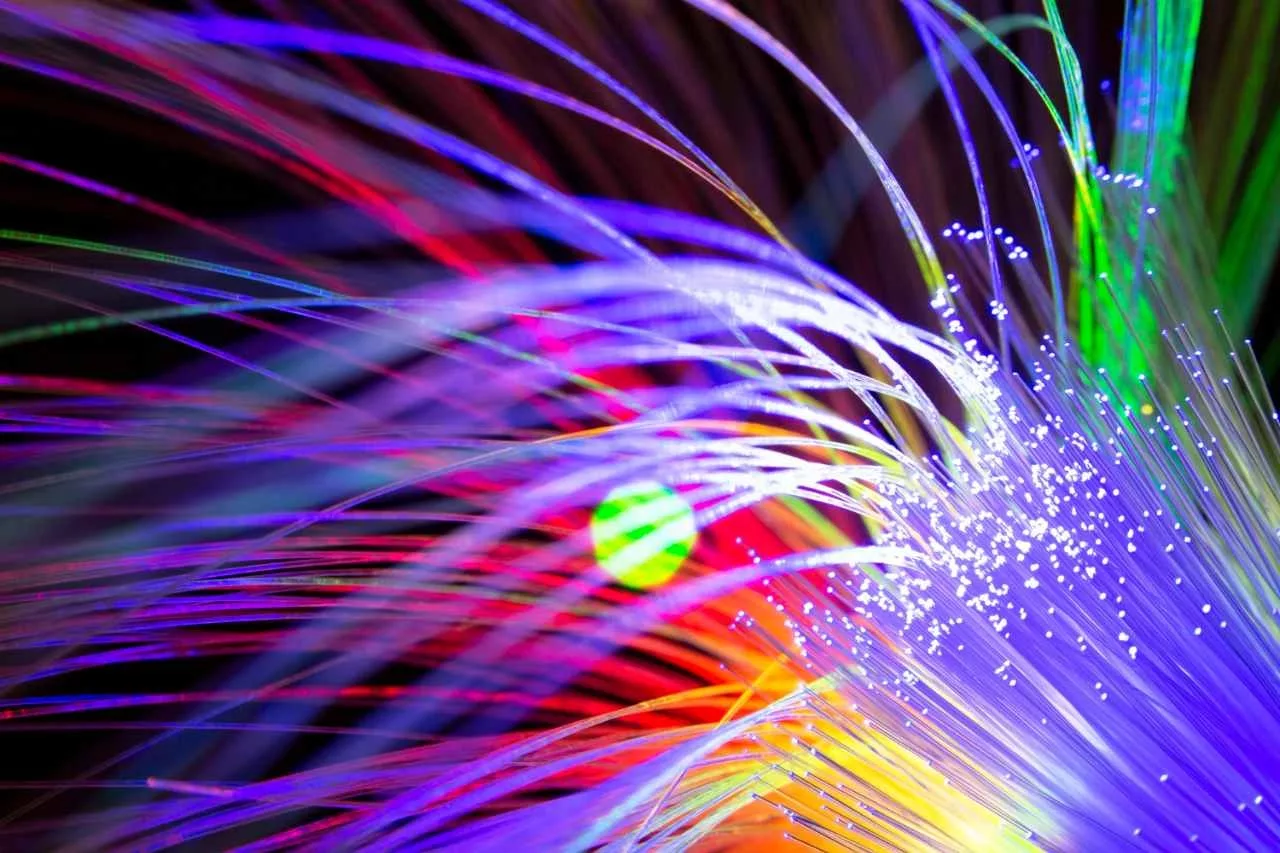 La fibra óptica cambió la forma en que usamos internet